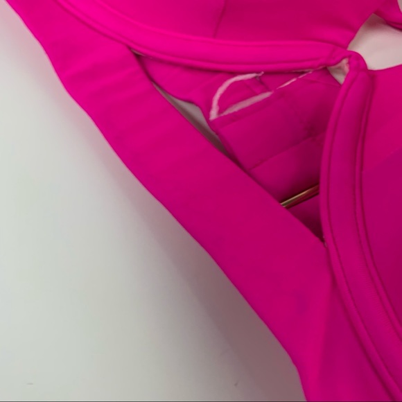 Victorias Secret Bikini Top 36C Hottie Halter Pink - Picture 3 of 15